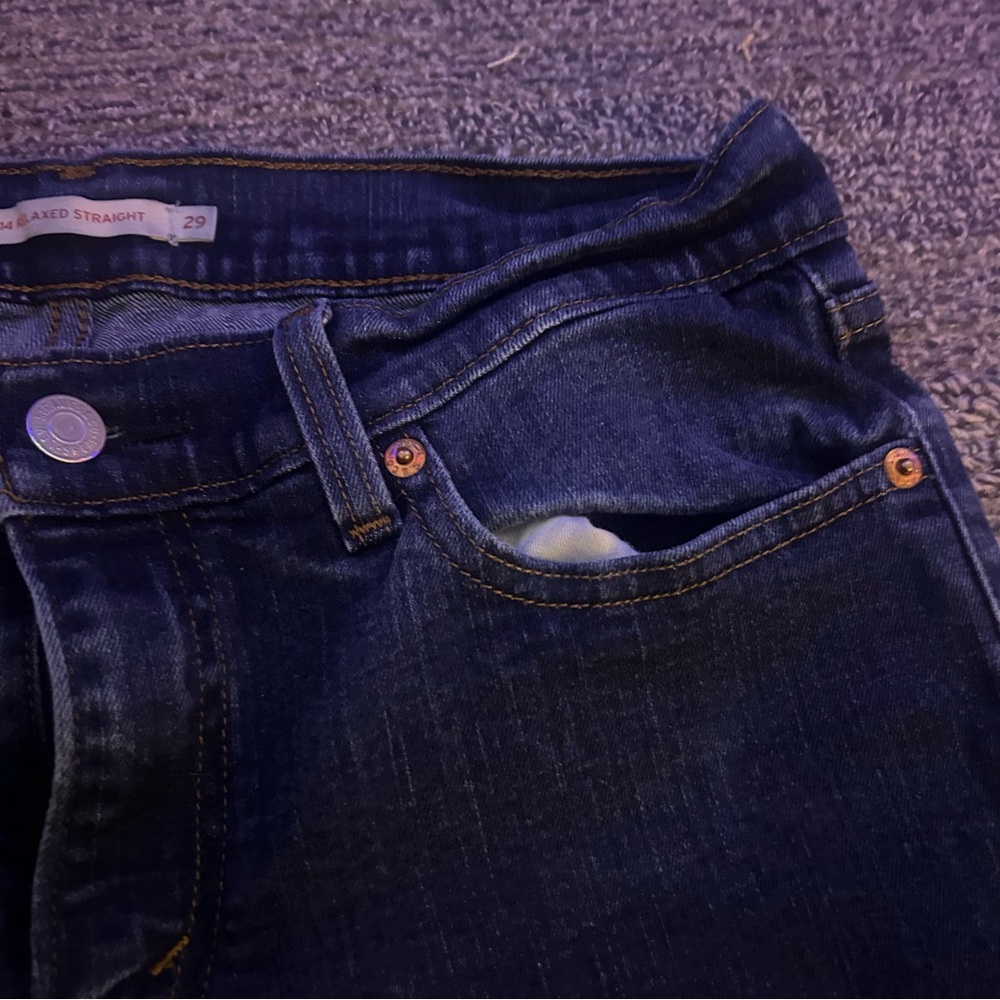 Levi's Darkwash Women's 414 Relaxed Straight Jeans 29" - Picture 6 of 6